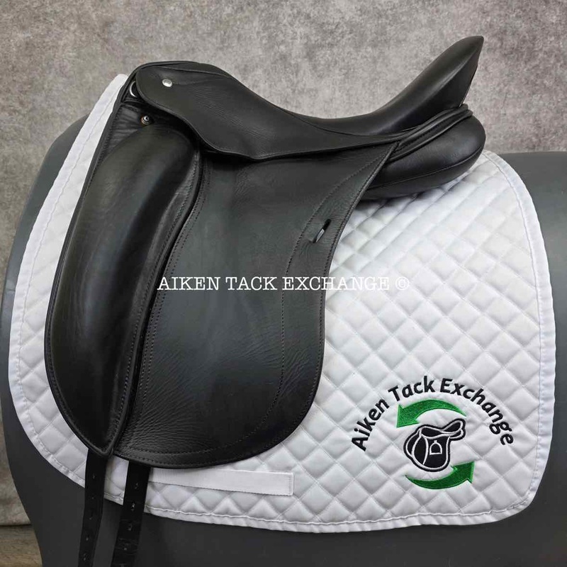 2005 Schleese Derby Dressage Saddle, 17.5 Seat, Adjustable AdapTree, Wool Flocked Panels